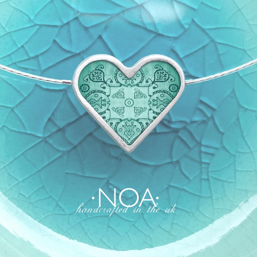 A104 (11) Aquamarine Pattern