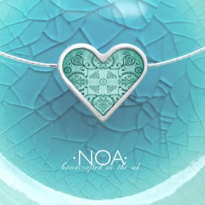 A104 (11) Aquamarine Pattern