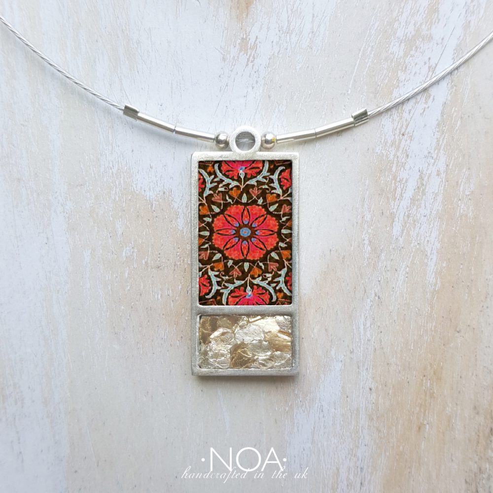 A121 (3) Red Flower