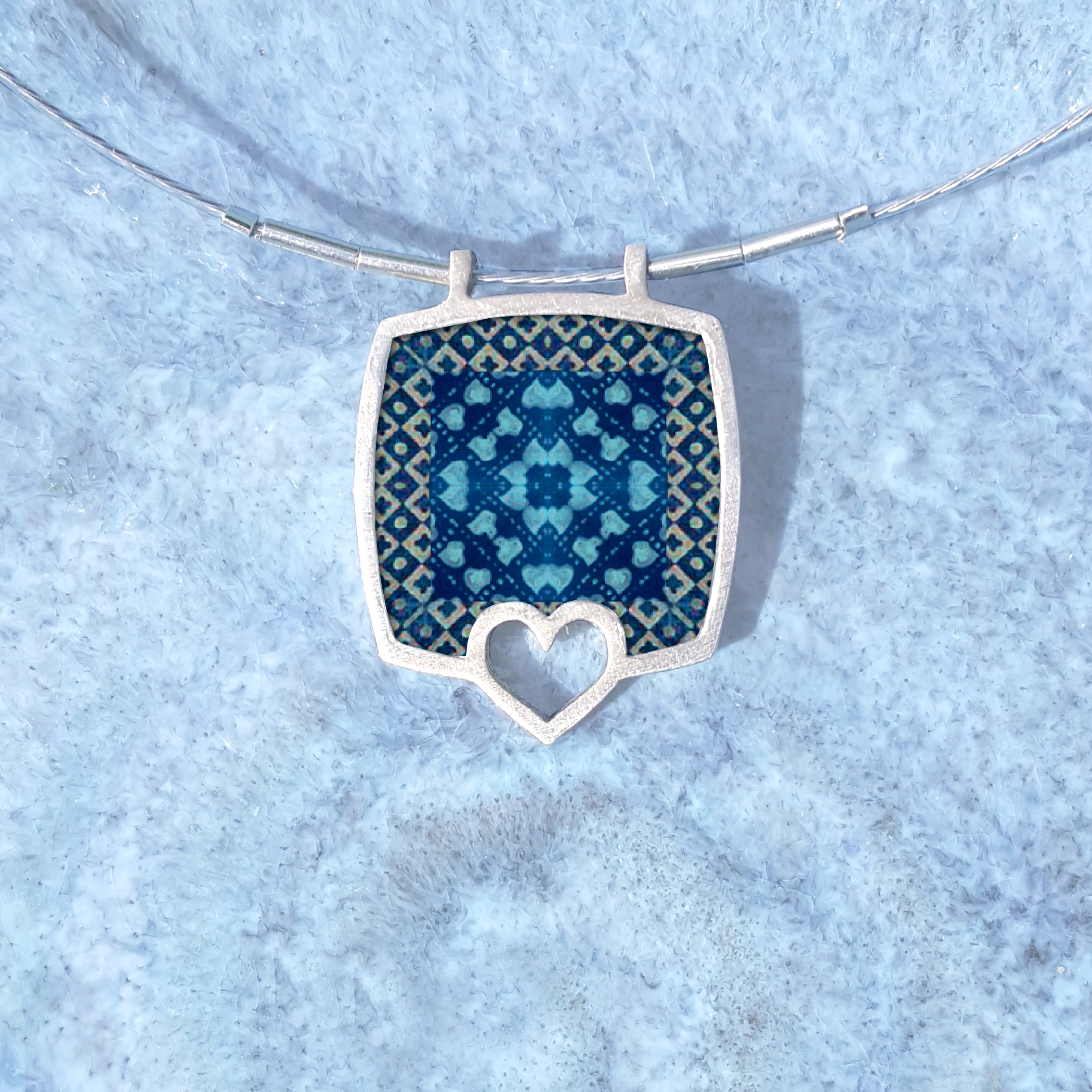 A159 (12) Pattern in Blue