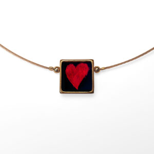 B101 (8) Red Heart