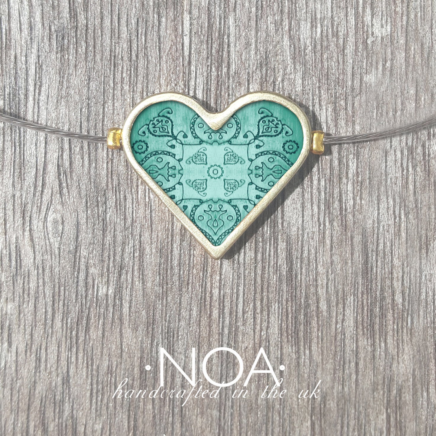 B104 (11) Aquamarine Pattern
