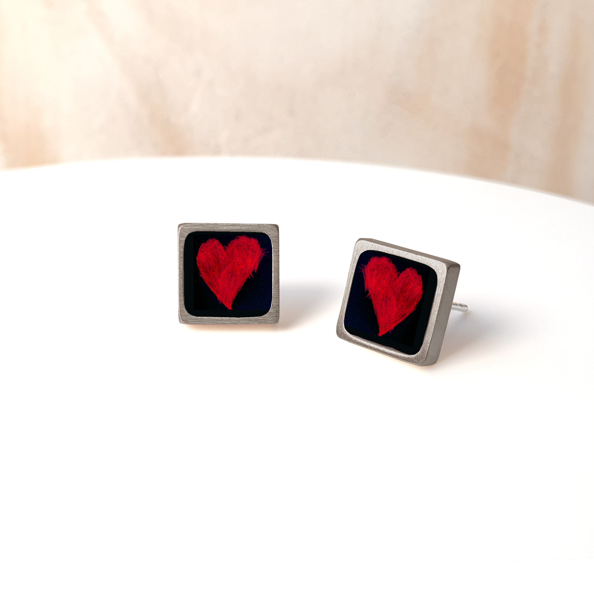 AES125 (8) Red Heart