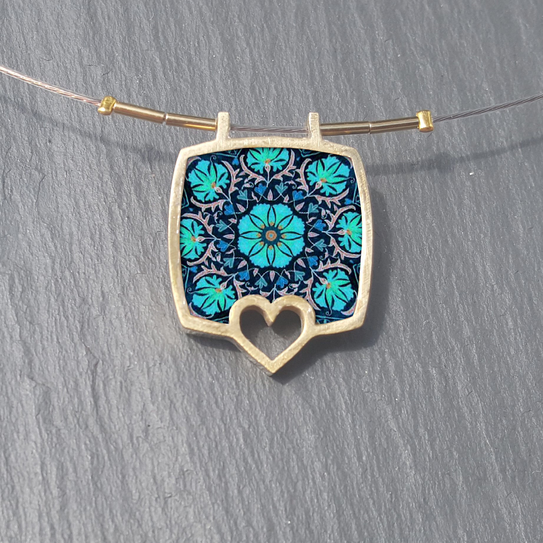 B159 (8) Blue Flower