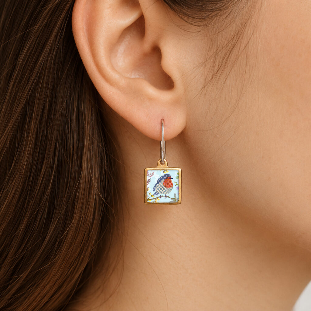 https://www.noajewellery.com/range/brass-framed-square-ceramic-earrings/