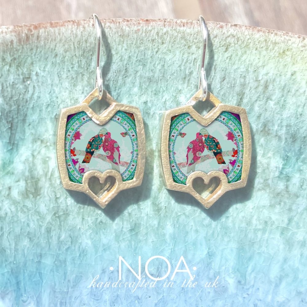 BE160 (3) Love Birds