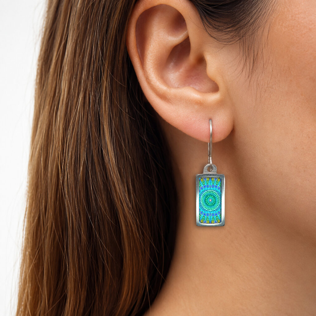 https://www.noajewellery.com/range/framed-rectangular-ceramic-earrings/