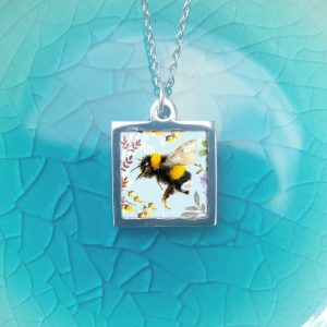 ST312 (2) Bee