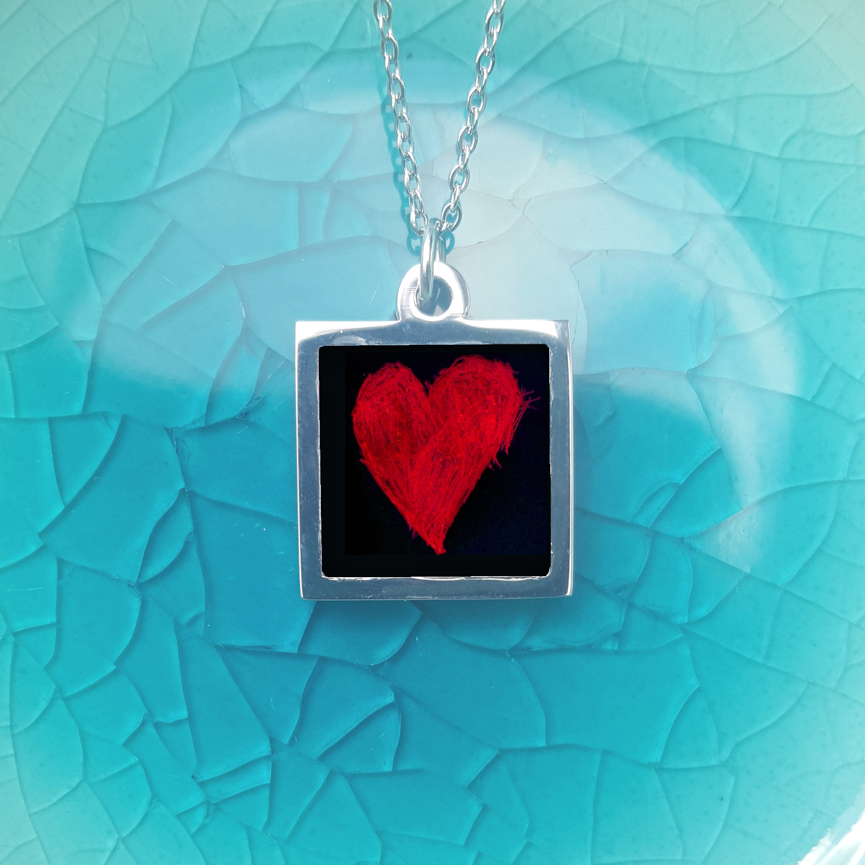 ST312 (5) Red Heart