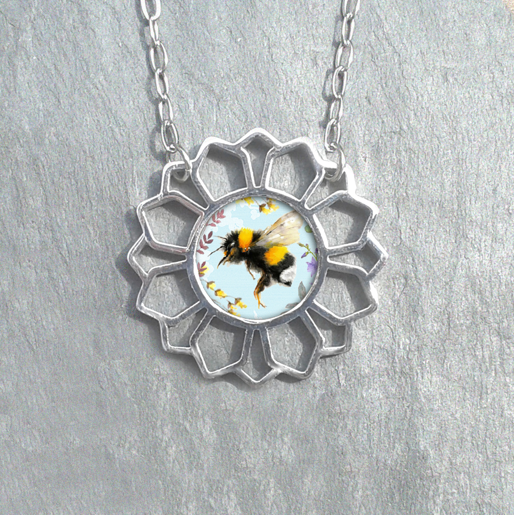 ST301 (2) Bee