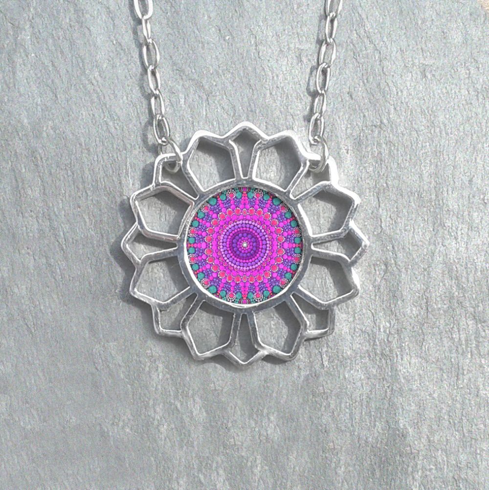 ST301 (38) Purple Mandala