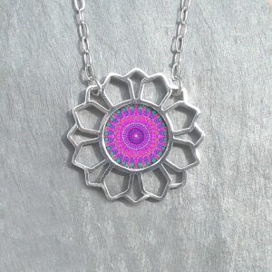 ST301 (38) Purple Mandala