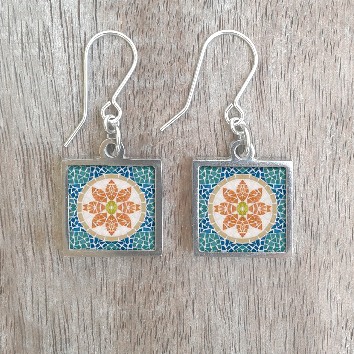 STE314 (18) Orange Flower Mosaic
