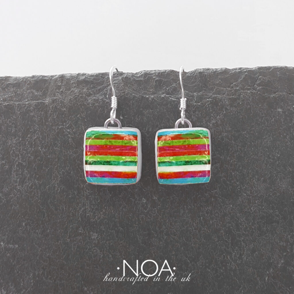 https://www.noajewellery.com/range/small-square-ceramic-earrings/