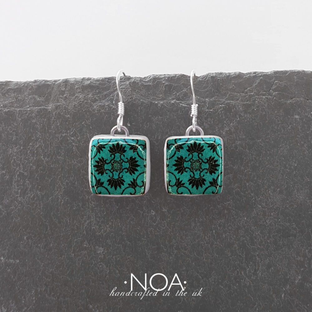 IBE101 (9) Turquoise & Black