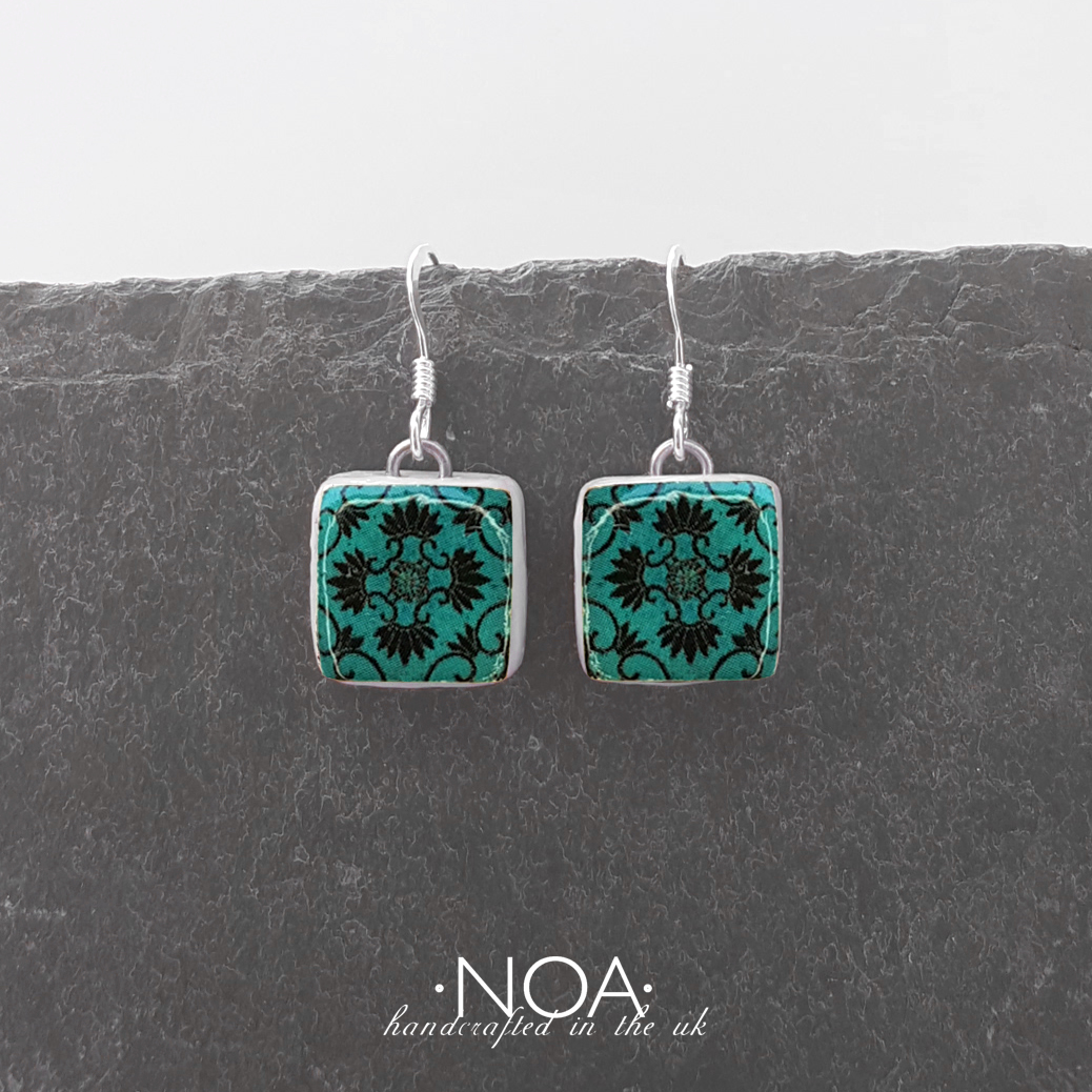 IBE101 (9) Turquoise & Black