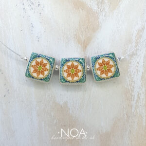 S124 (17) Orange Flower Mosaic