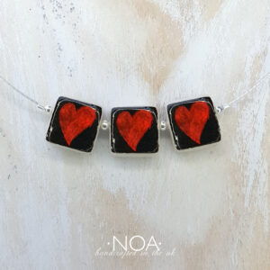 S124 (4) Red Heart