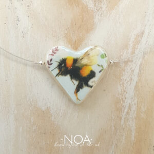 IB104 (2) Bee