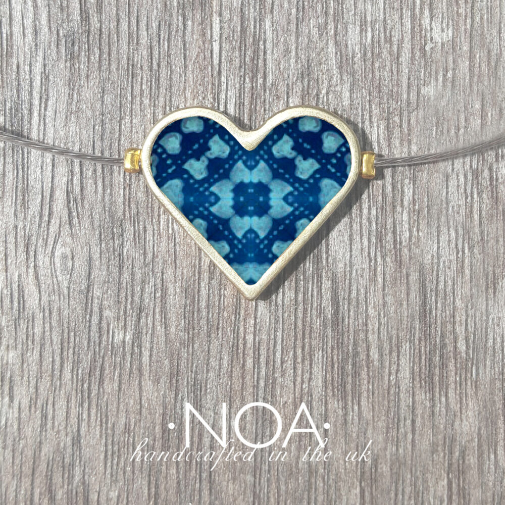 B104 (23) Pattern in Blue