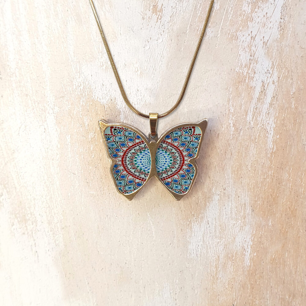 B133 (27) Blue & Red Mandala