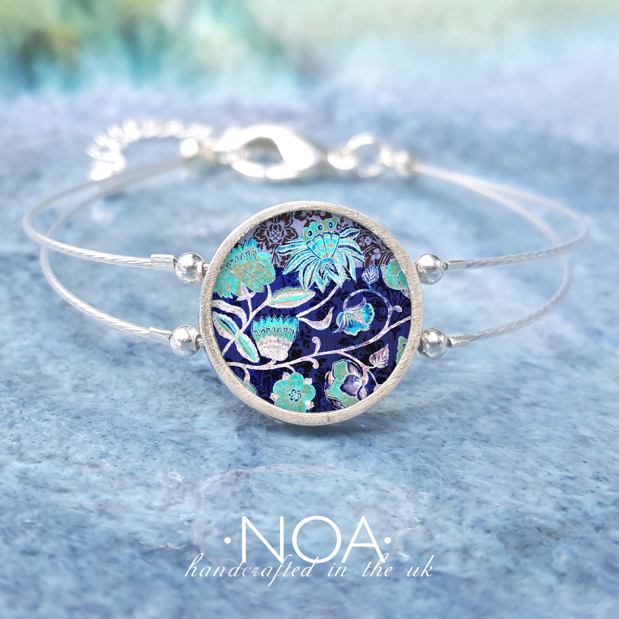A151 (36) Arts & Crafts Blue Flowers