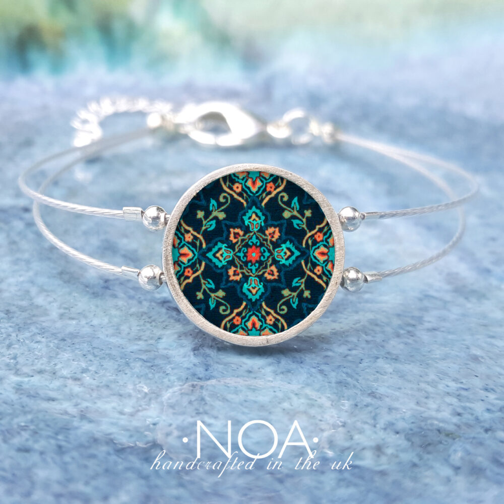 A151 (38) Turquoise & Orange