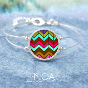 A151 (55) Colourful Zig Zag