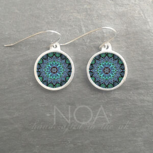 AE150 (46) Green Paisley