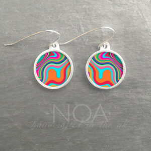 AE150 (57) Rainbow Waves