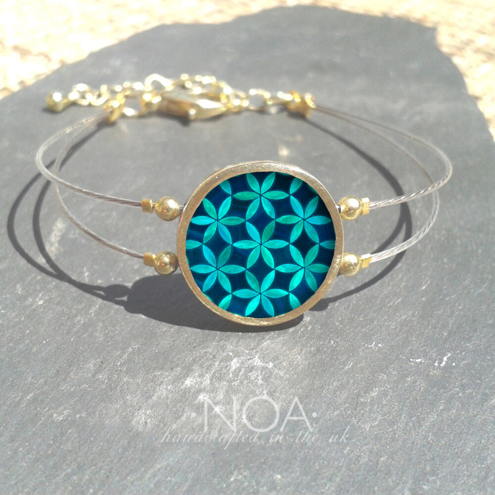 B151 (54) Turquoise Star Flowers
