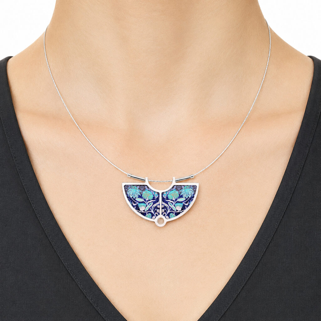 https://www.noajewellery.com/range/semicircle-ceramic-necklace/