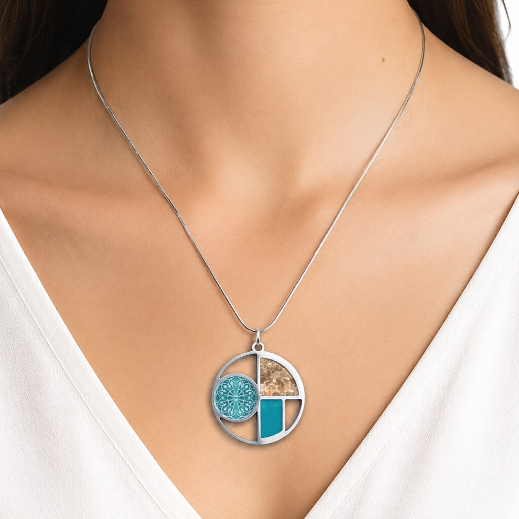https://www.noajewellery.com/range/round-de-stijl-inspired-necklace/