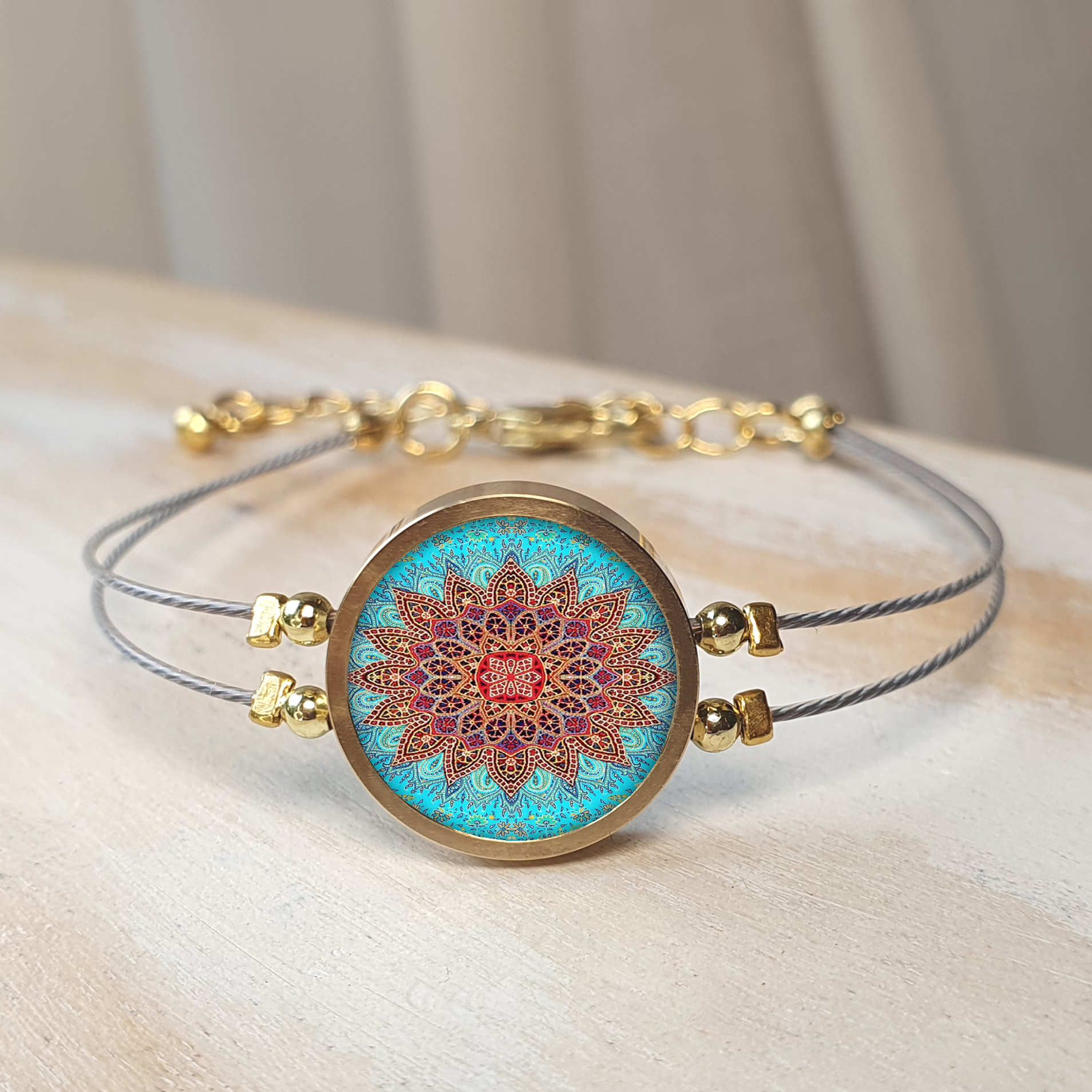 B151 (66)  Red & Turquoise Mandala