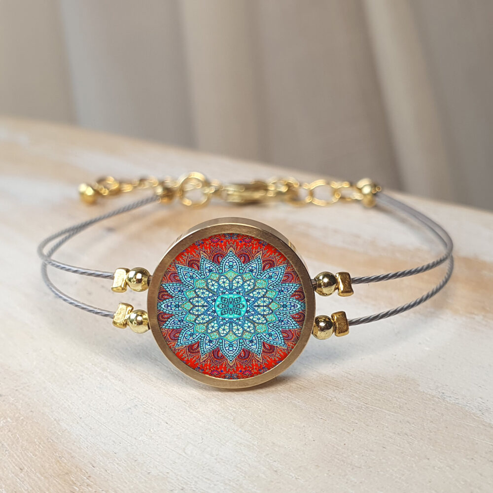 B151 (67) Turquoise & Red Mandala