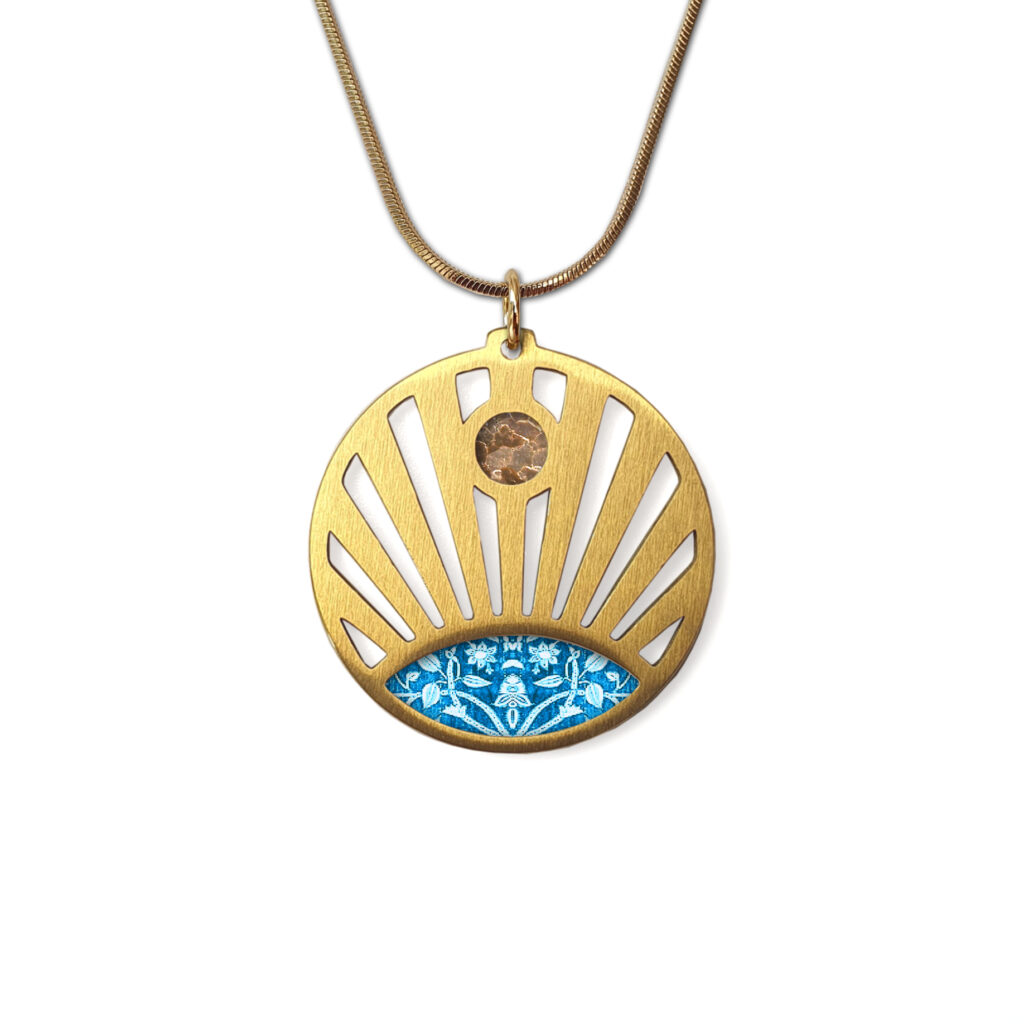 https://www.noajewellery.com/range/sunrise-necklace-gold-plated/